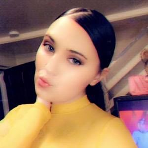 Meet your Posher, Victoria